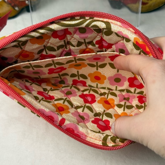 NWT Vera Bradley Folkloric Wristlet Wallet Zipper Quilting Retired - Picture 7 of 7